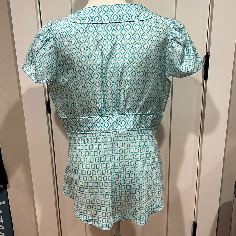 NWT BANANA REPUBLIC Geometric Silk Blouse - Picture 2 of 8